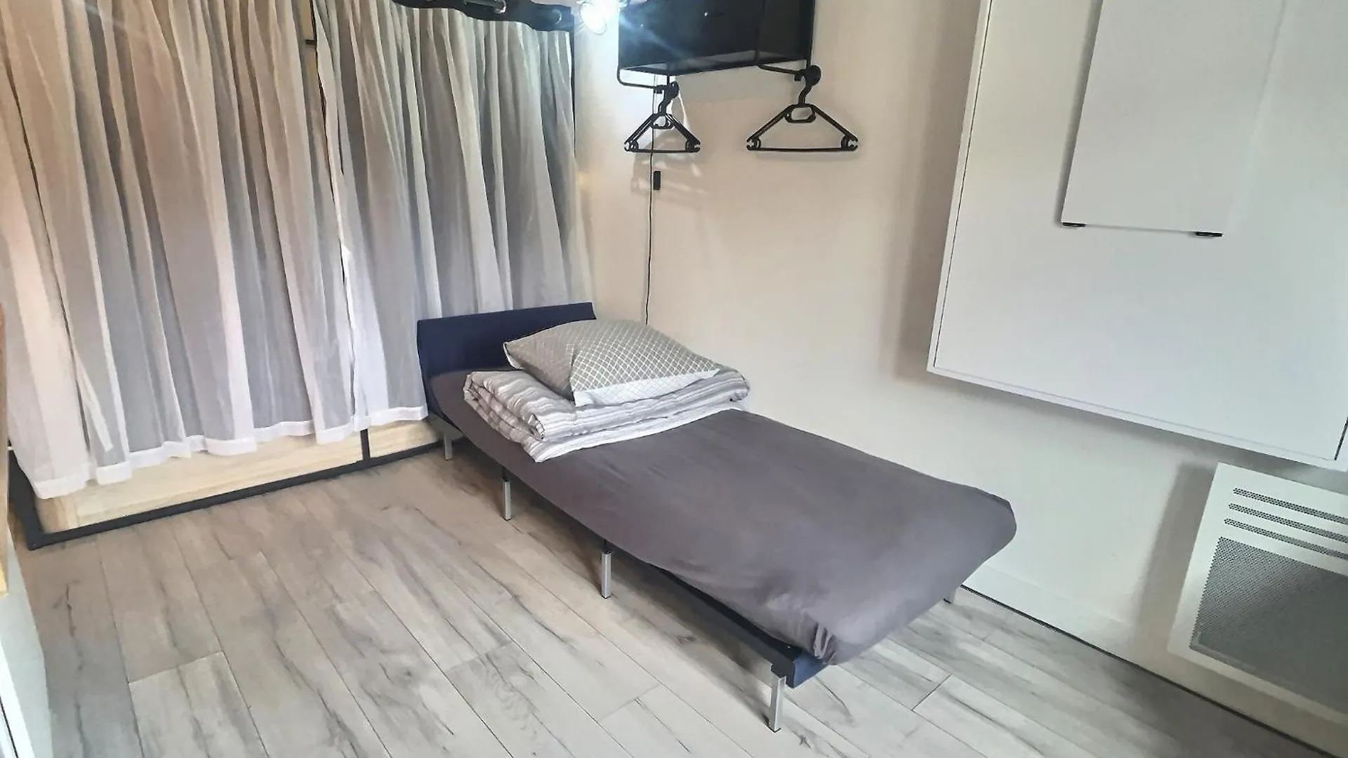 Apartamento Beau Studio Calme Gare Et Metro A 300M Paris França